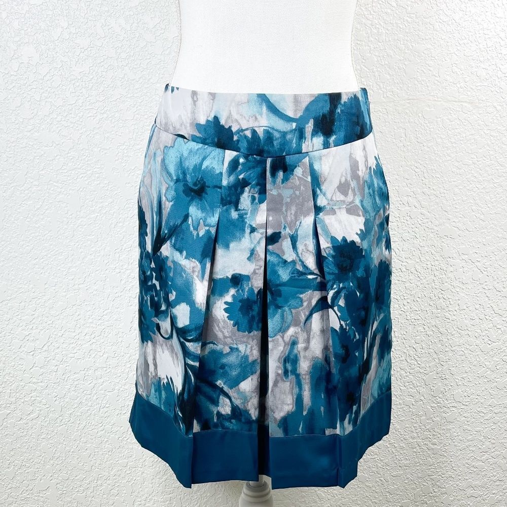 Ann Taylor Petite Blue White Floral Zip Pockets Pleated Lined Skirt Size 2P